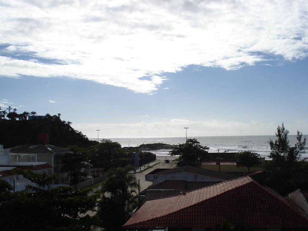 Residencial Studio Living Appartement Guaratuba Buitenkant foto