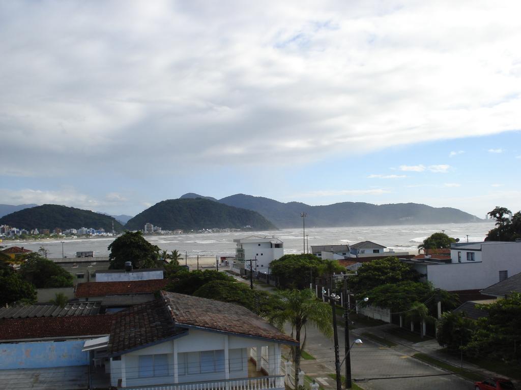 Residencial Studio Living Appartement Guaratuba Buitenkant foto